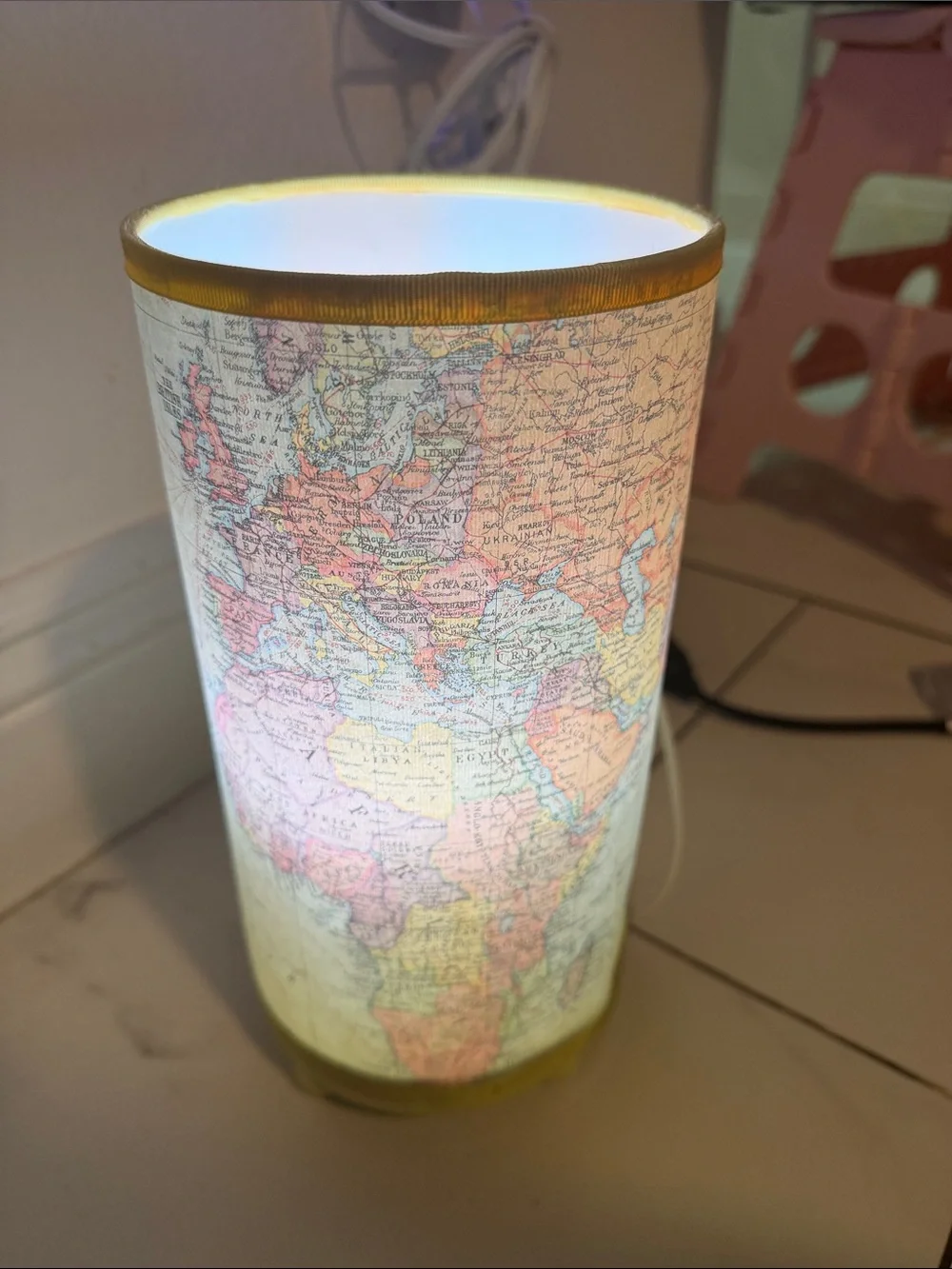 N/A stylish cylinder